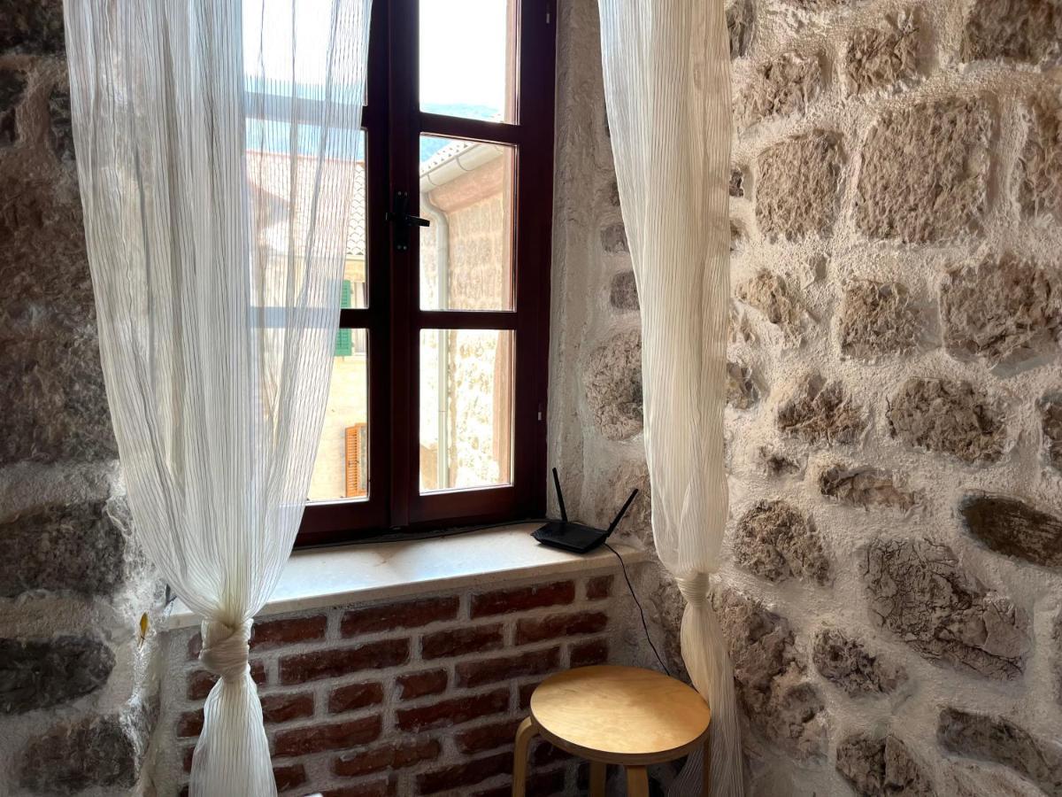 South Gate Apartments 262 Kotor Eksteriør bilde